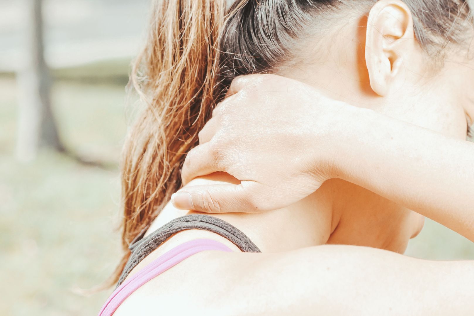 Упражнения для шеи: урок первый