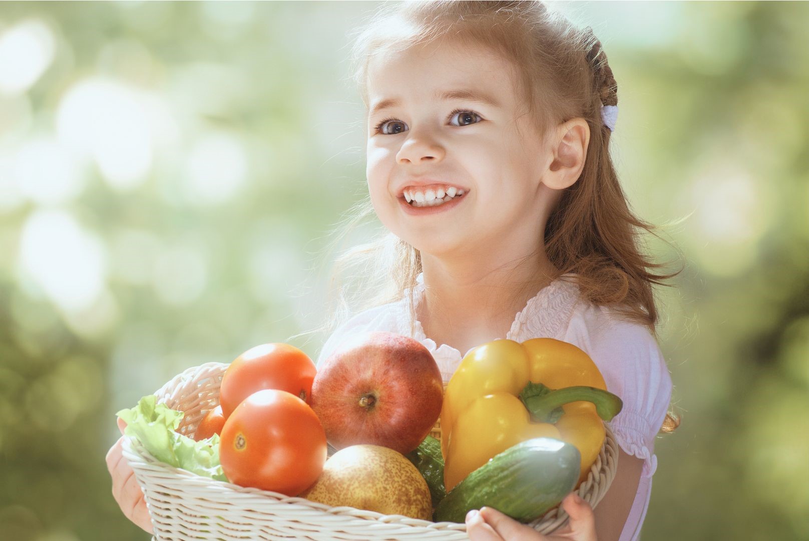 Инструкция для родителей: питание ребенка летом