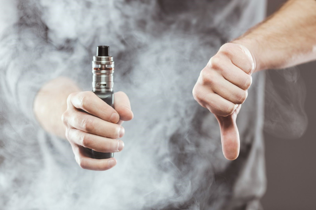 Вейпинг повышает риск развития рака ротовой полости и щек. Миф или правда?